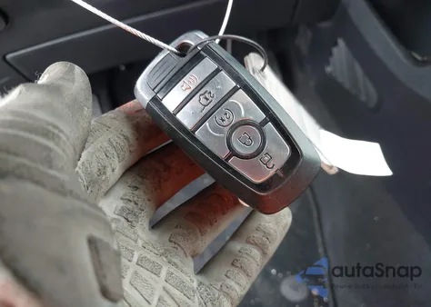 2023 Ford Edge Titanium z USA, uszkodzony, nr VIN 2FMPK4K95PBA14797